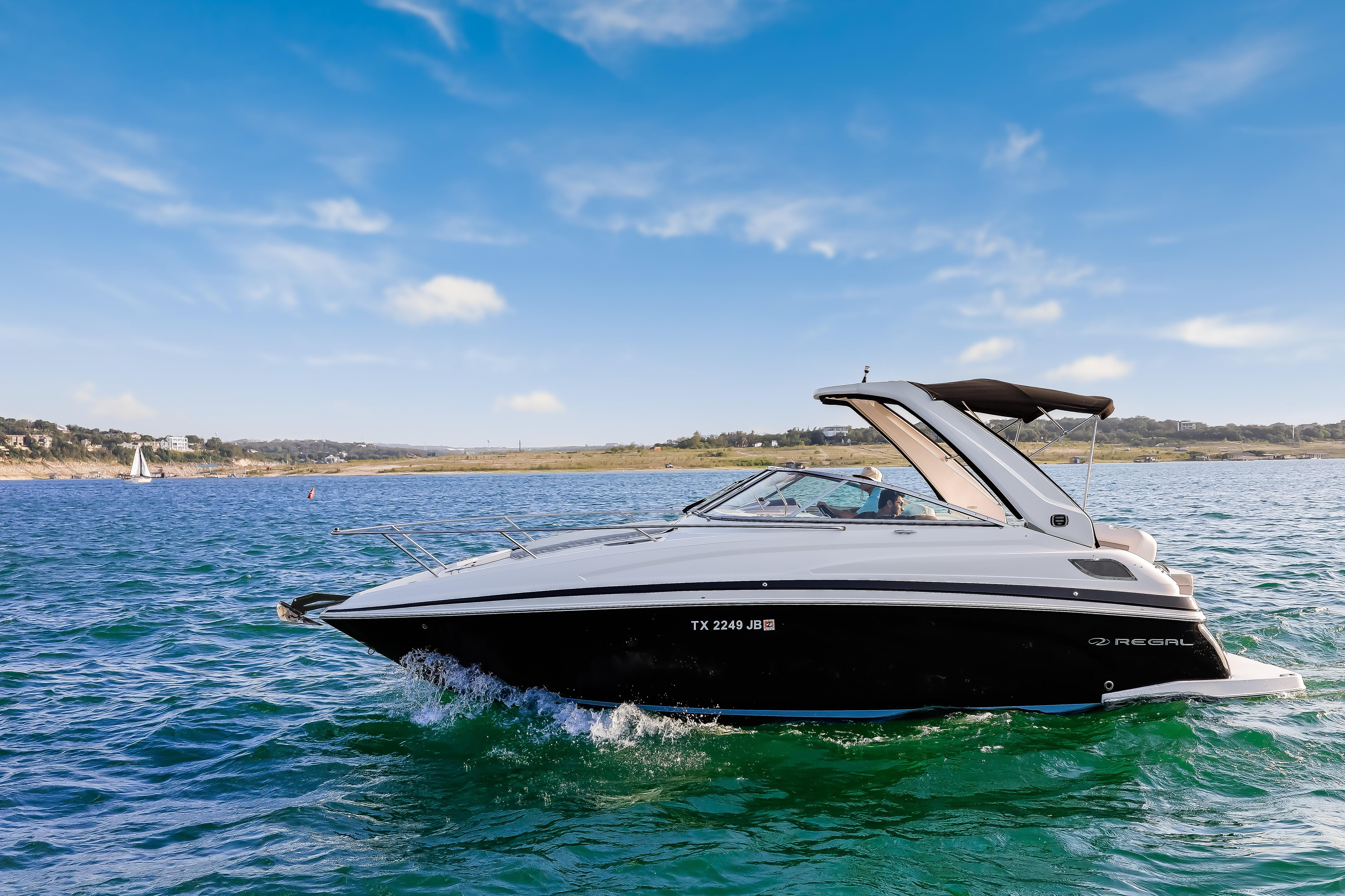 Lancha Speed 28 – Passeio Privativo com Conforto e Diversão