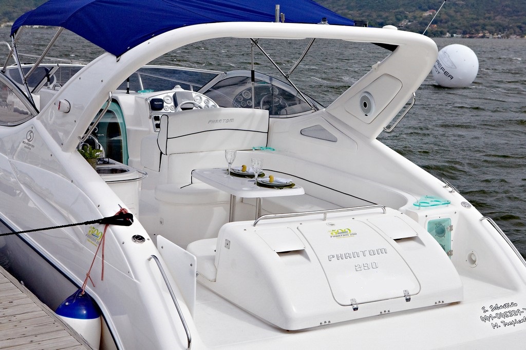 Lancha de Luxo no Rio de Janeiro